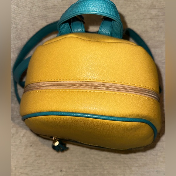 UEC MONTANA WEST Backpack Purse Anti-Theft Backpack with secured zipper & tassel - Picture 15 of 16